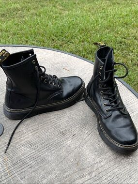 Dr.Martin Leather Lace-Up Combat Boots - 8